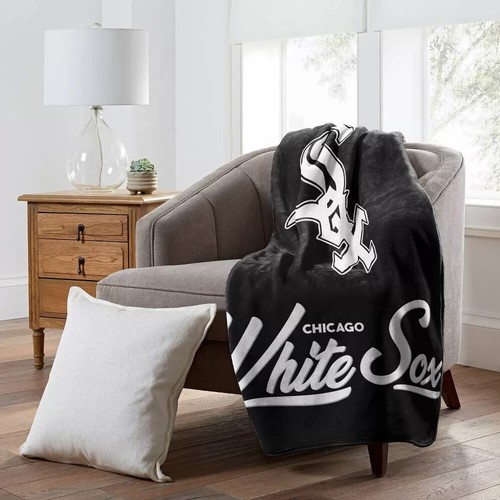 Northwest MLB Chicago White Sox Signature Throw Blanket New 50" x 60" - Picture 2 of 7