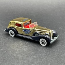 Coche limusina Hot Wheels Cal Custom Classic 1935 Cadillac Studio dorado 1/64