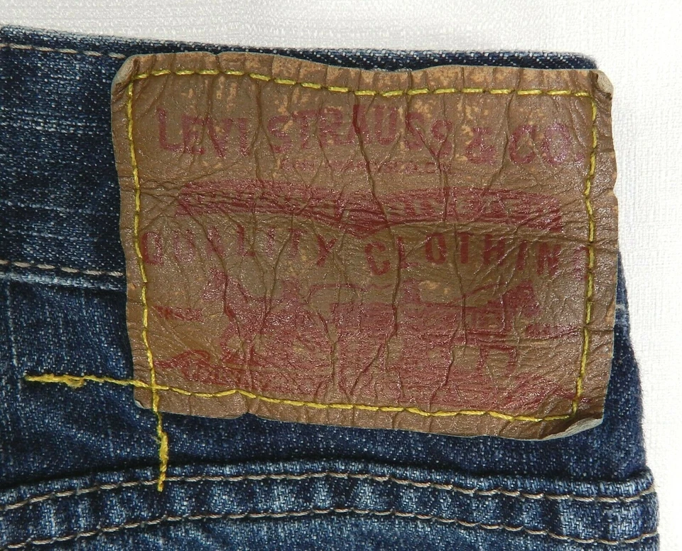 Jeans Levi Red Tab 514 ajustados rectos talla 14 26" x 28" bolsillos con solapa azules Foto 4 de 4