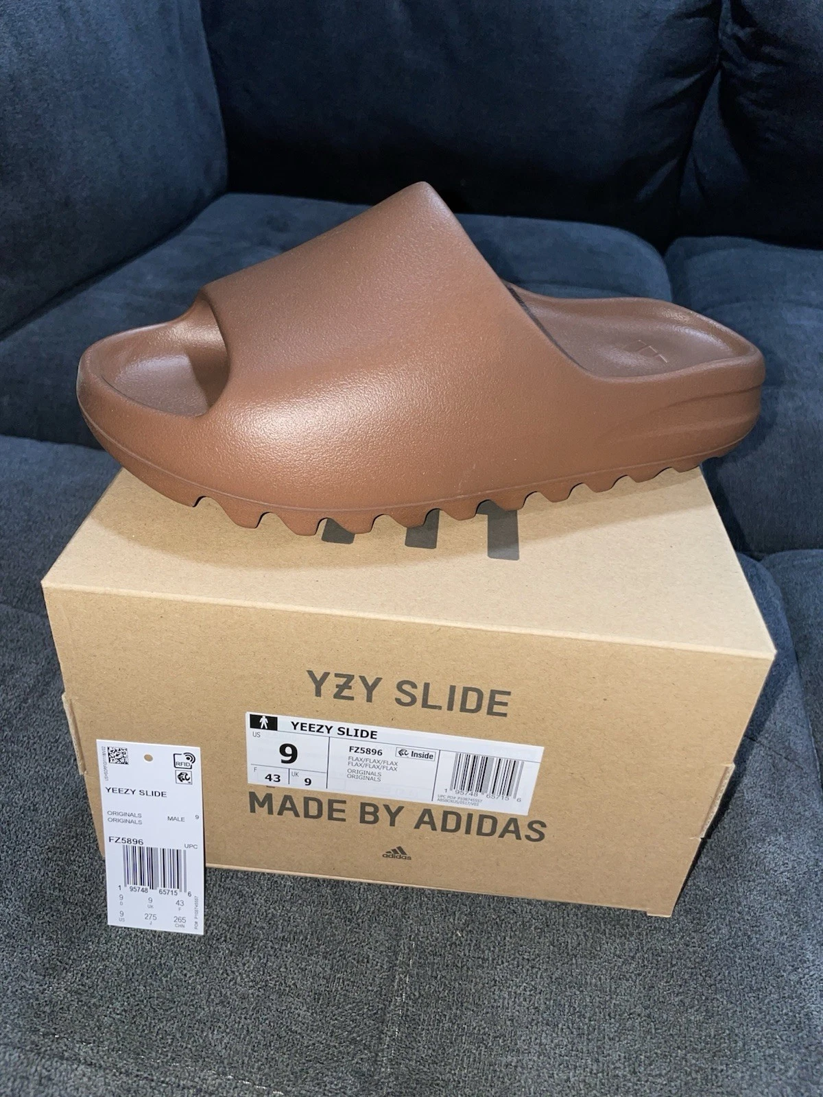 Adidas Yeezy Slide Lino Taglia 9 NUOVISSIME CON SCATOLA FZ5896