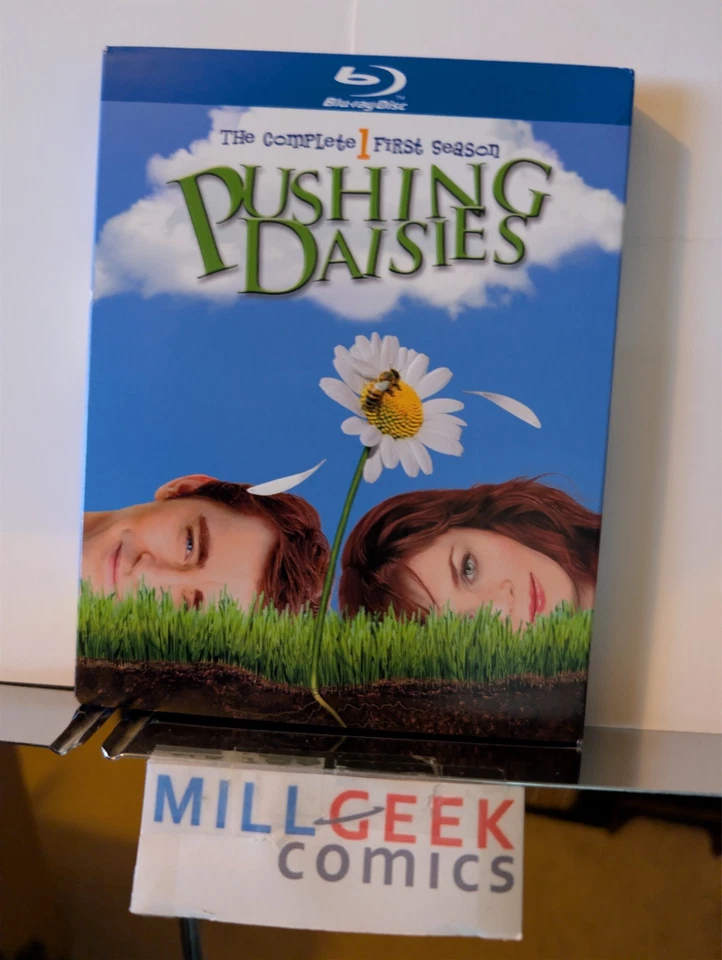 Pushing Daisies, Complete Series Season 1 & 2 (Blu-Ray) Like New -JD - Image 2 of 4