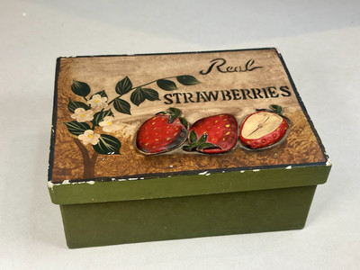 Vintage  Cardboard Recipe Box Full Of Recipes Cottage Core Country Strawberries