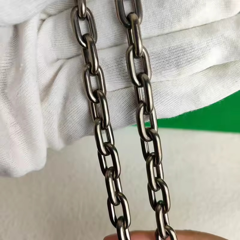 Biker Wallet Chain Titanium grade 1 Carabiner 9.5 MM Box Anti-theft clip bike