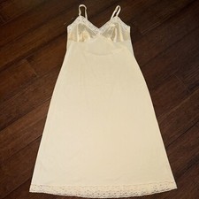 Vintage Vanity Fair Slip Dress Lace Chest Nylon Size 34 USA Nightgown Lingerie