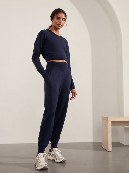 ATHLETA Coaster Luxe High Rise Jogger M Medium Navy Pant #658312