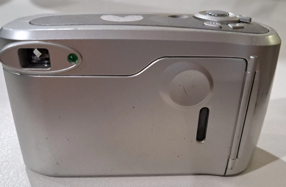 Polaroid PZ1710 Power Zoom 35-57mm Point & Shoot 35mm Film Camera UNTESTED - Image 4 of 4