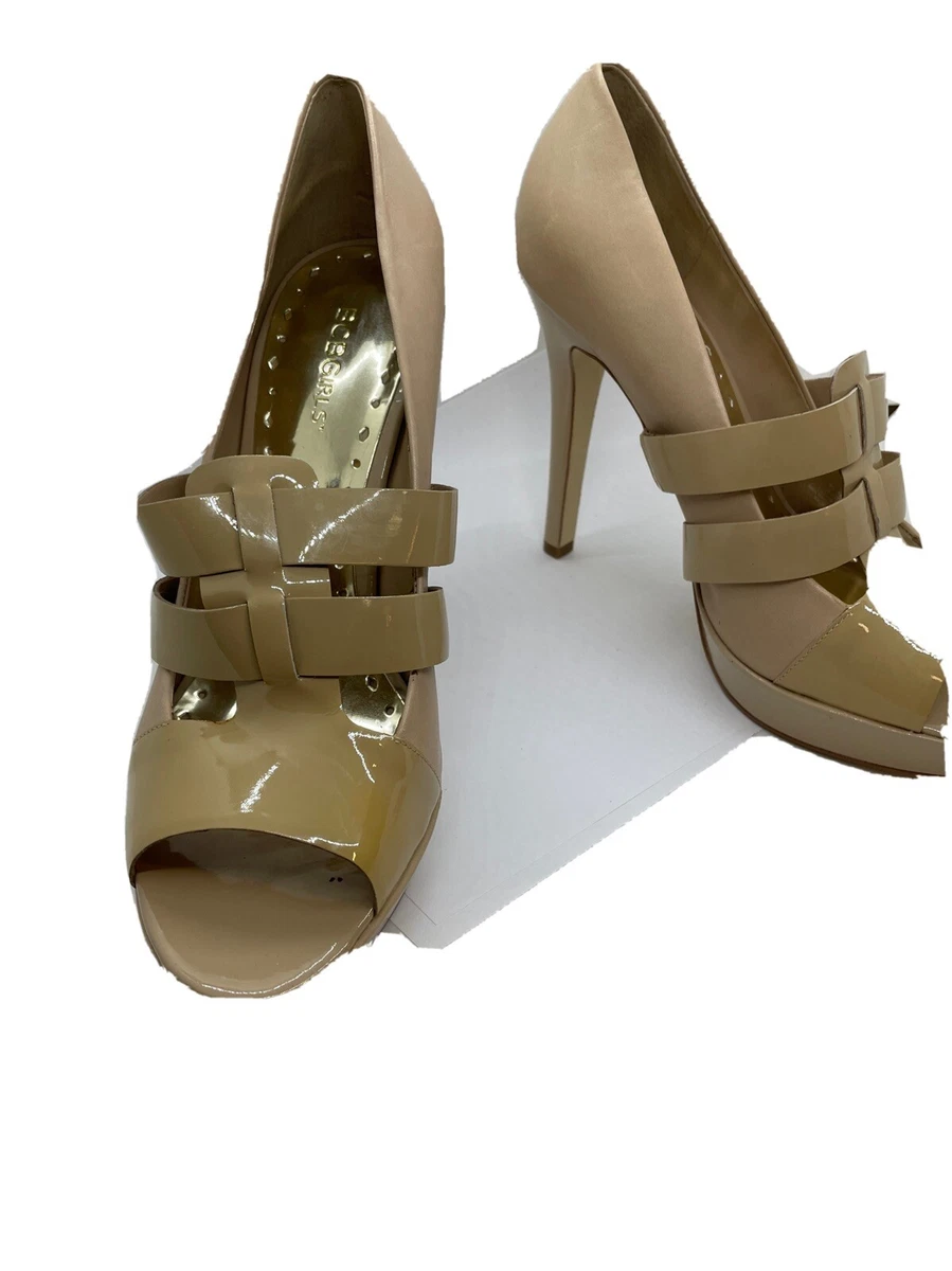 bcbg shoes Beige Patent Heels 10B 40 Runway Elegant Shoes Near