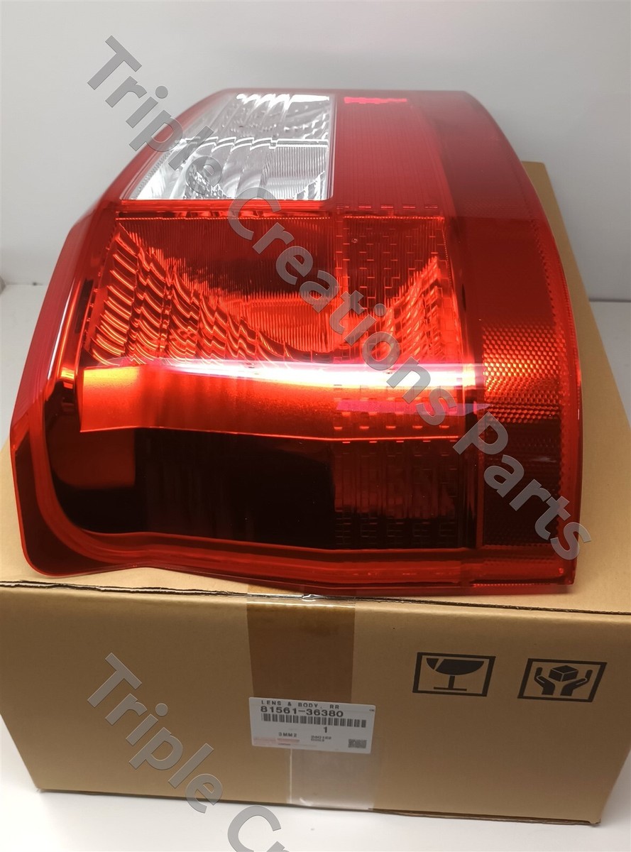TOYOTA GENUINE OEM 81561-36380 LENS & BODY, REAR COMBINATION TOYOTA GENUINE OEM 81561-36380 LENS & BODY, REAR COMBINATION