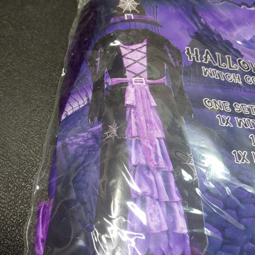 Girls Black and Purple Witch Costume Size Medium (4-6) With Hat, Belt And Broom - Picture 7 of 9