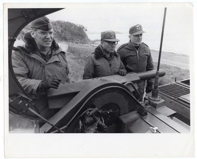 1977 General Brady & South Korea General Visit DMZ ROK Original News Photo