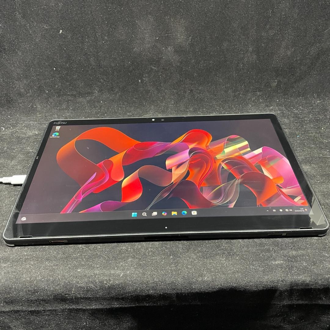 Fujitsu Arrows Tab Q738 SB Core i5-8350U 8GB SSD128GB Win 11 Pro 