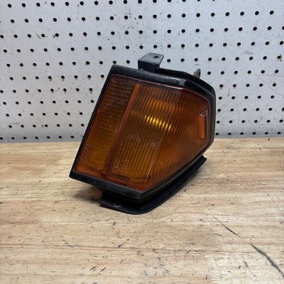 1982-1983 Toyota Celica A60 RA64  DRIVER LH Corner Light 14-126