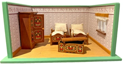 Puppenschlafzimmer mit Holzmöbeln - Puppenstube - Bild 1 von 4