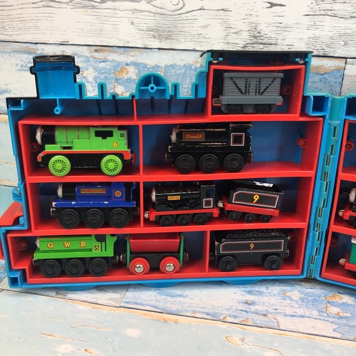 Thomas The Tank Engine Carry Case Learning Curve Gullane 2002 + 8 wooden rare - Picture 19 of 20