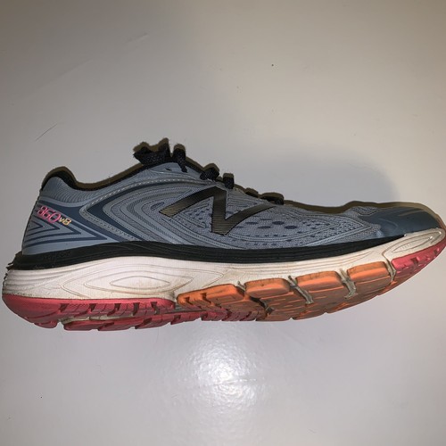 New Balance 860v8 Womens Size 9.5 US 