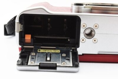 Fujifilm X Series X-A1 16.3MP Digital Camera - Black (Kit w/ XC