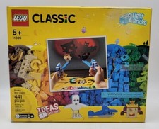 LEGO Classic Bricks and Lights Building Toy Set 441pcs 11009 Read