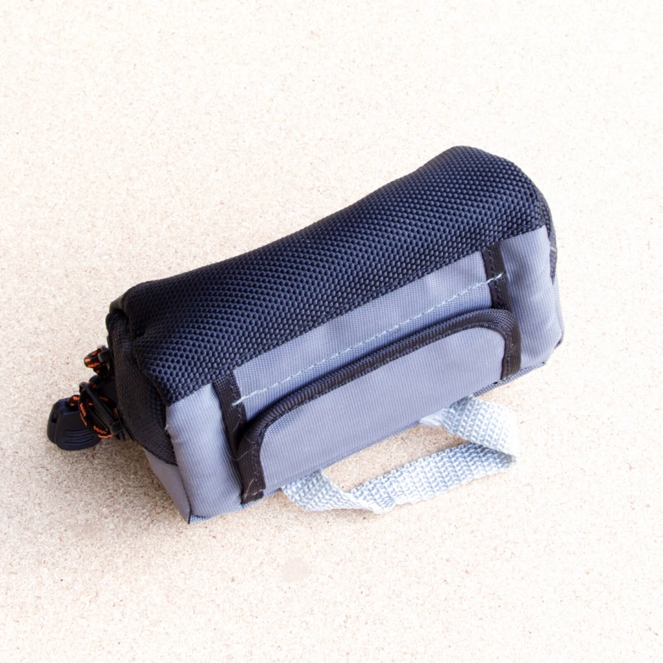 Samsonite Small Camera Pouch with two zipper pockets hook & loop wide belt loop - Image 2 of 4