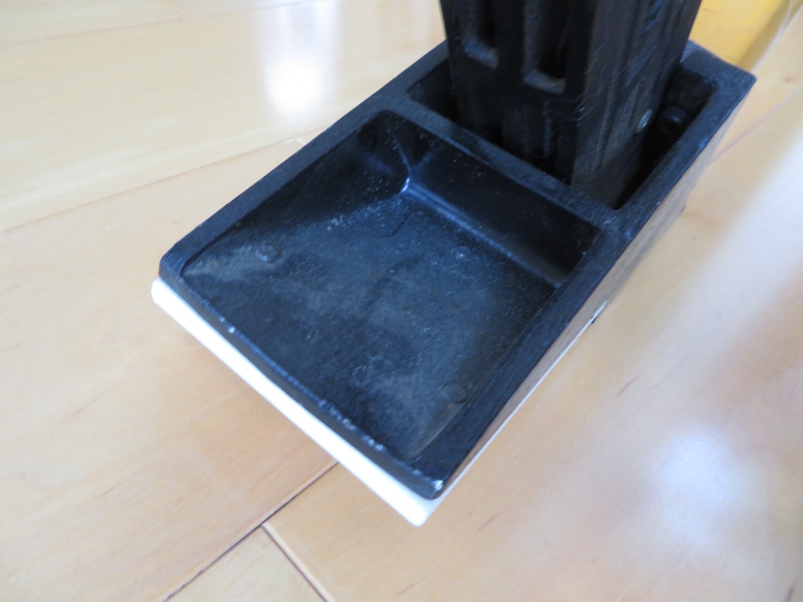 Bostitch MIIIFS Pneumatic Flooring Stapler, hammer, staples, base plate