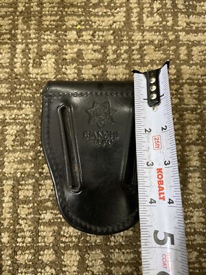 Vintage Bianchi Leather Hand Cuff Holster No. 35 PV 5-1/8