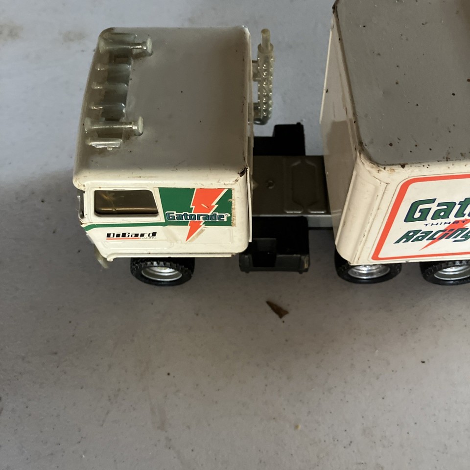 Vintage DiGard Racing Gatorade Truck W/Trailer & plastic #88 car in tow