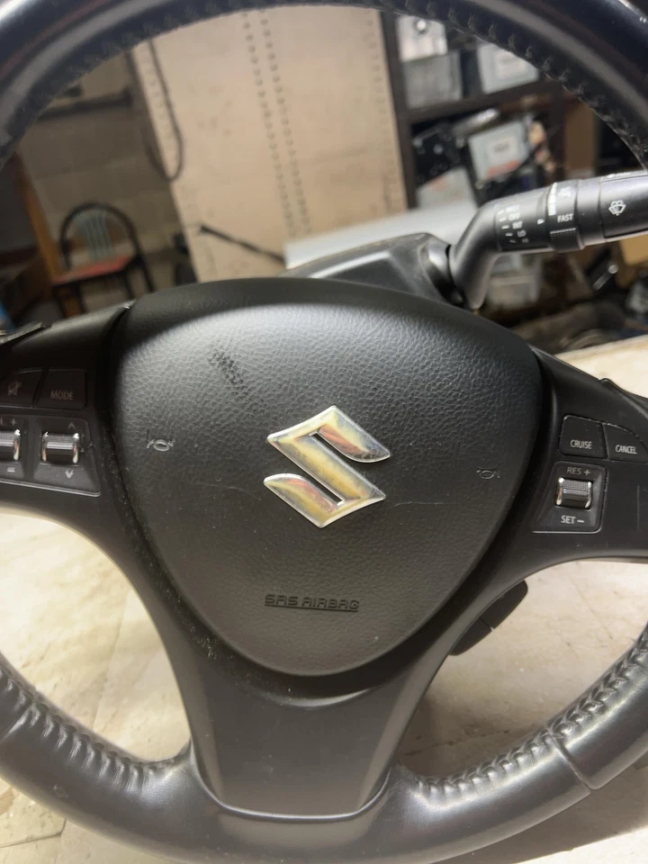 2010-2013 SUZUKI KIZASHI Steering Column  Floor Shift (No Bag) - Image 2 of 4