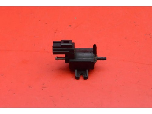 Vacuum valve