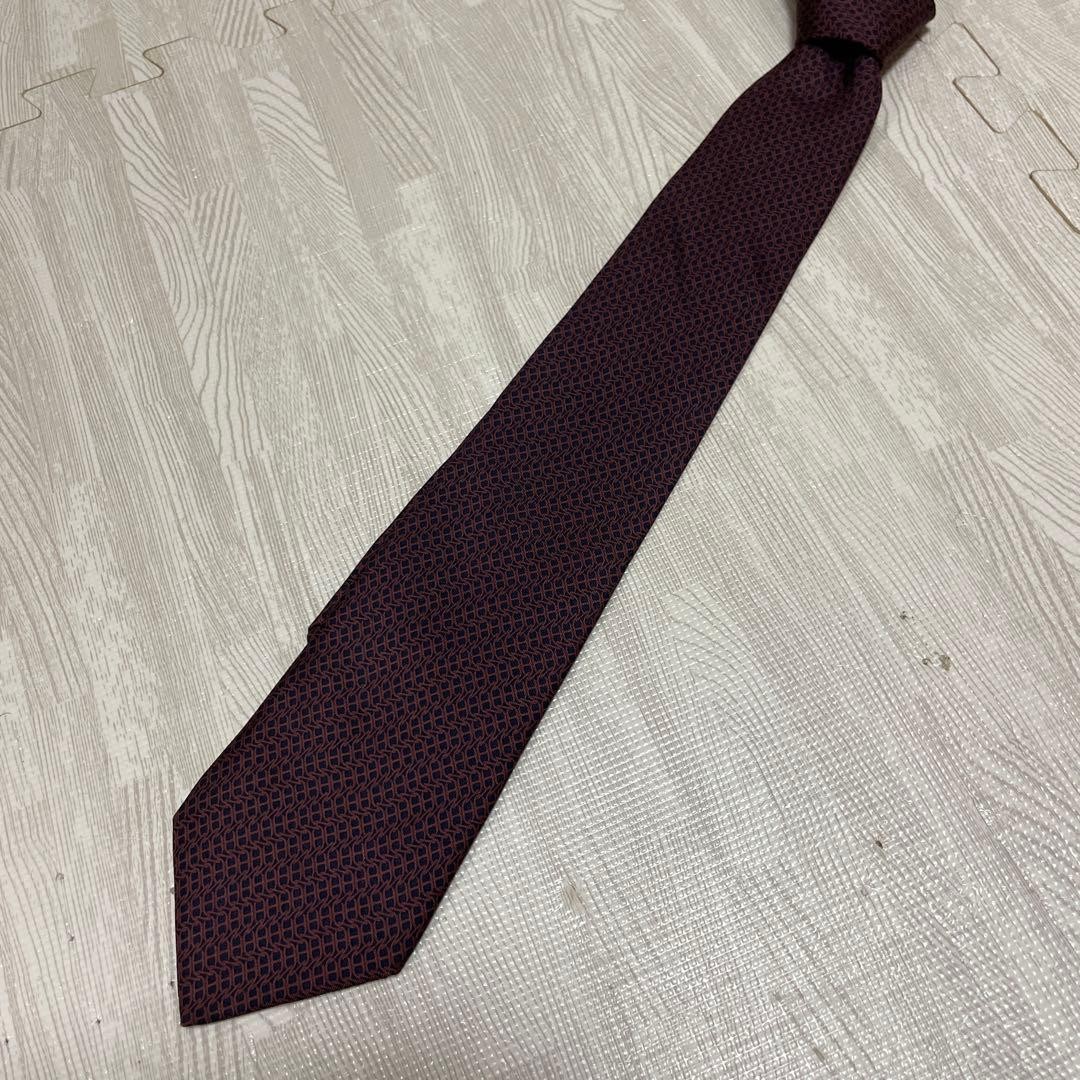 HERMES Necktie Tie Dark Red Geometric Made in France Used Authentic 100% Silk