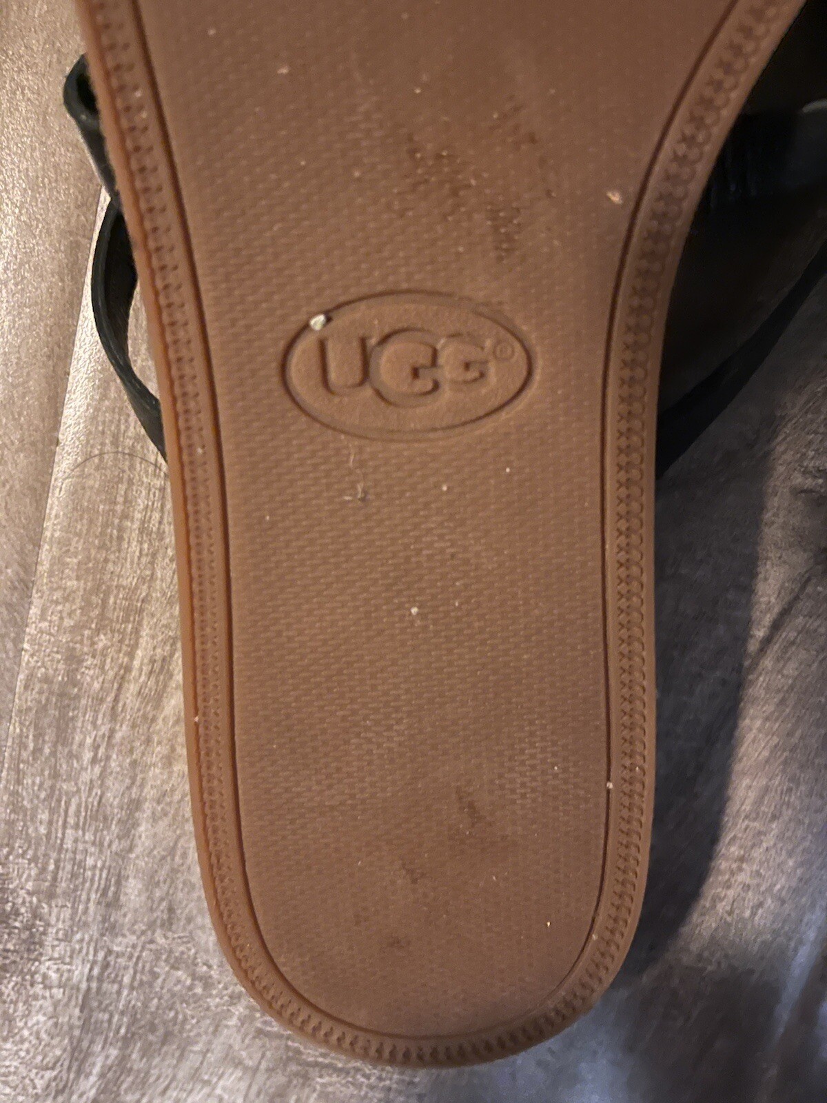 UGG Black Leather Strappy Thong Soft Sandals Sz 9 Gem