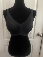 NWT Simply Perfect By Warner's Black Invisible Edge Neckline Bra