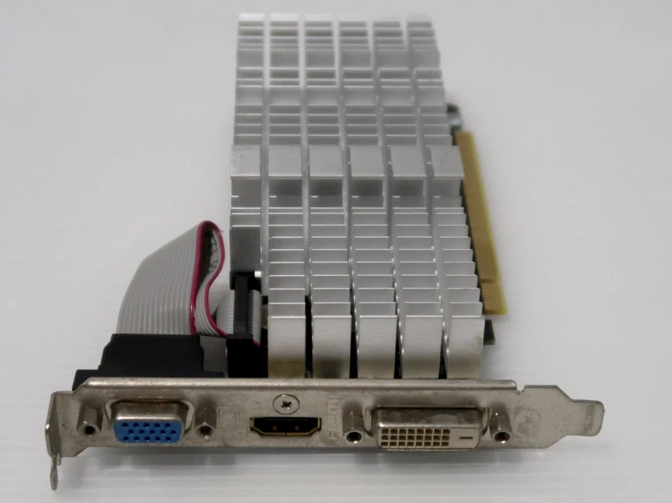 GeForce GT 730, 2GB DDR3, HDMI, DVI, VGA, Gigabyte GV-N730SL-2GL - WORKING - Image 3 of 4