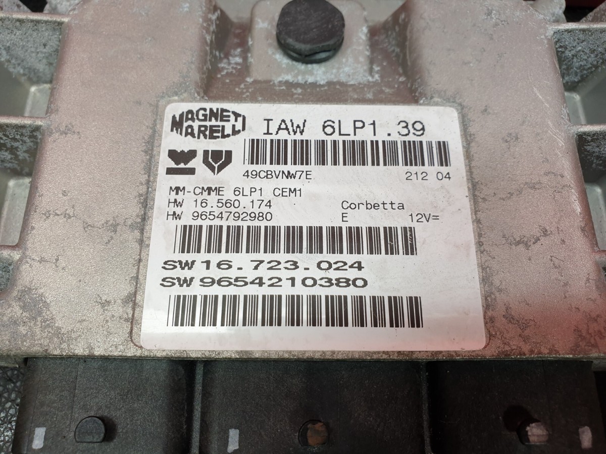 IAW 6LP1.39 Peugeot 307 2.0 Engine ECU IAW6LP139 / 9654210380