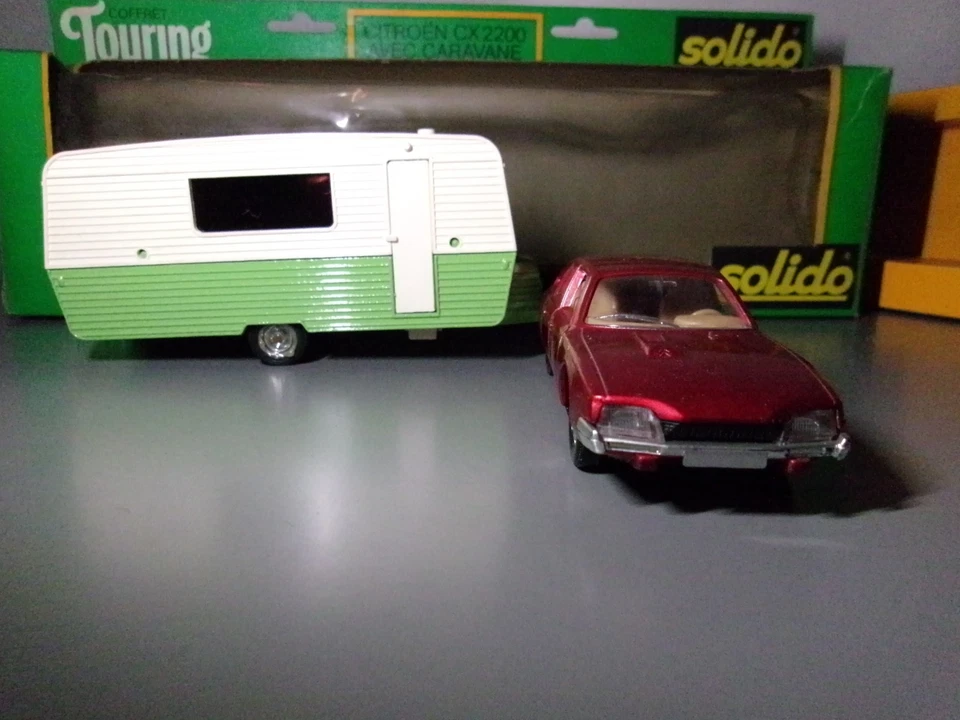 SOLIDO Touring Citroen CX with caravan scale 1/43 Made in France - Immagine 2 di 4