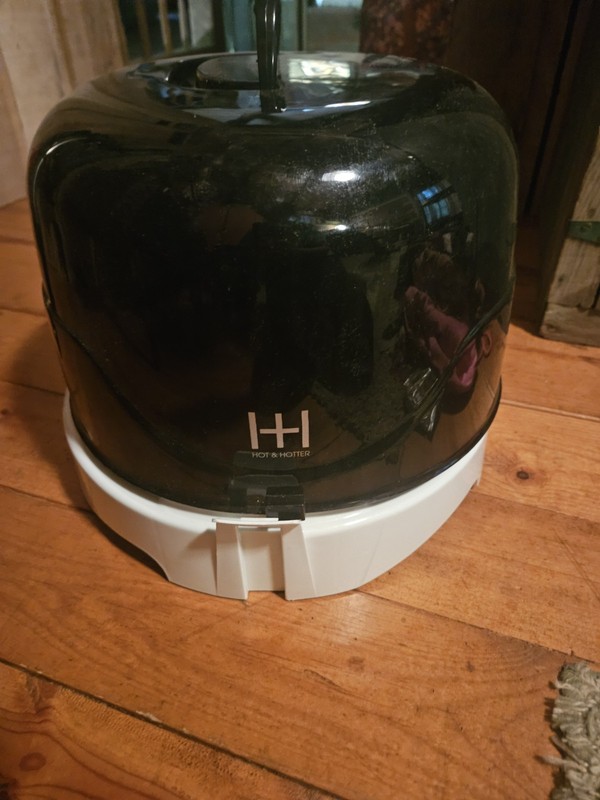 Hot & Hotter Hood Hair Dryer Hinged Hood Bonnet Dryer Black/White