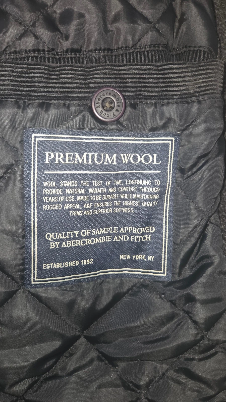 Abercrombie & Fitch Men's Jacket - product detail image 4