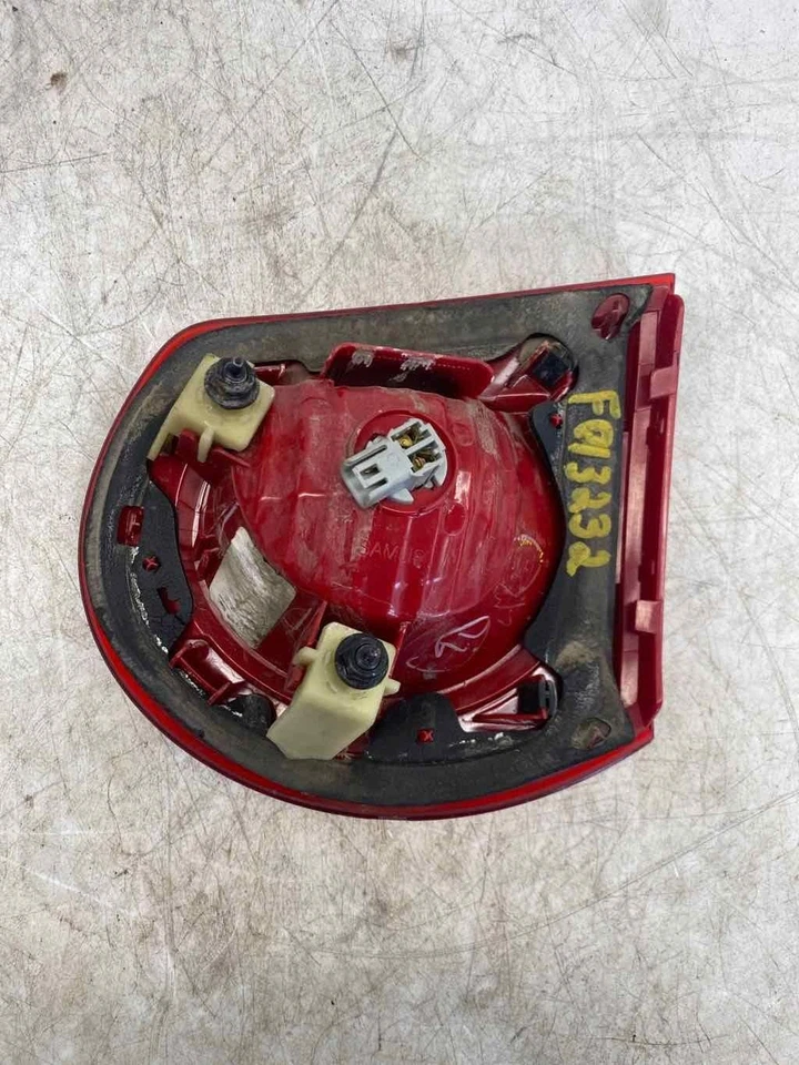 09 10 11 12 Conjunto de luz trasera CHEVY TRAVERSE lado del conductor izquierdo Foto 3 de 3