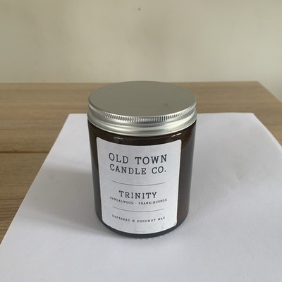 Trinity - Old Town Candle Co Sandalwood - Weihrauch Sojawachskerze 145g - 20£