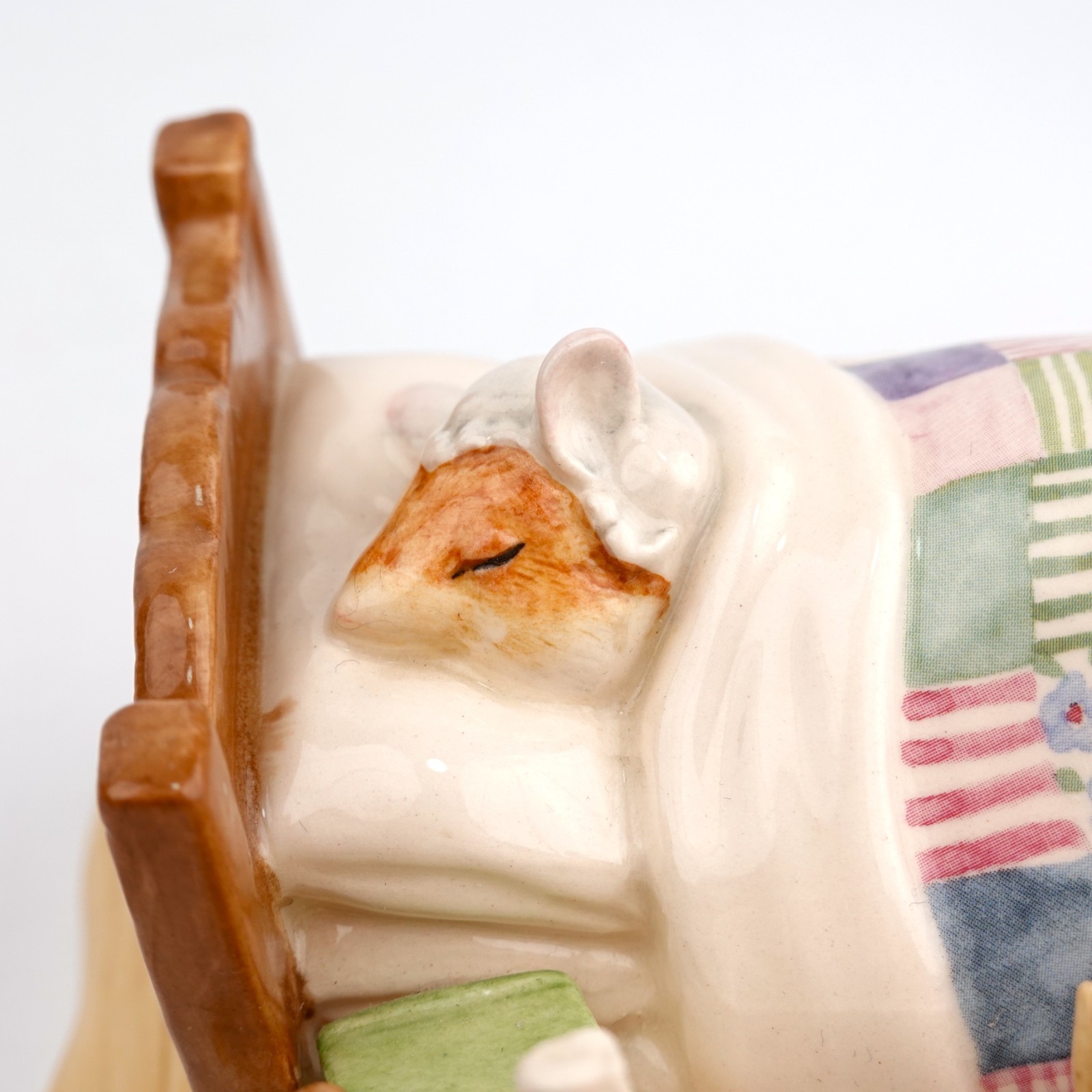 Royal Doulton Brambly Hedge “Happy Birthday Wilfred” DBH45 Figurine 26/3000 RARE