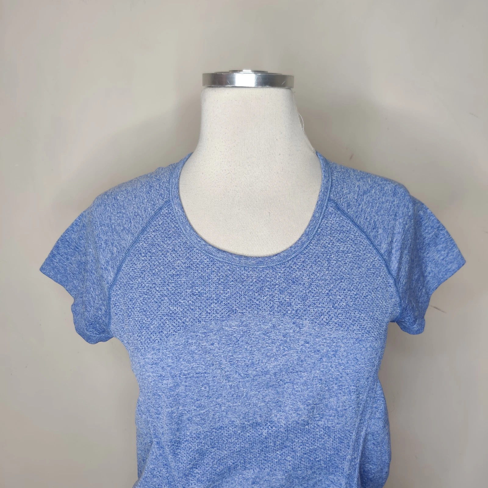 athleta fast track ruched short sleeve shirt