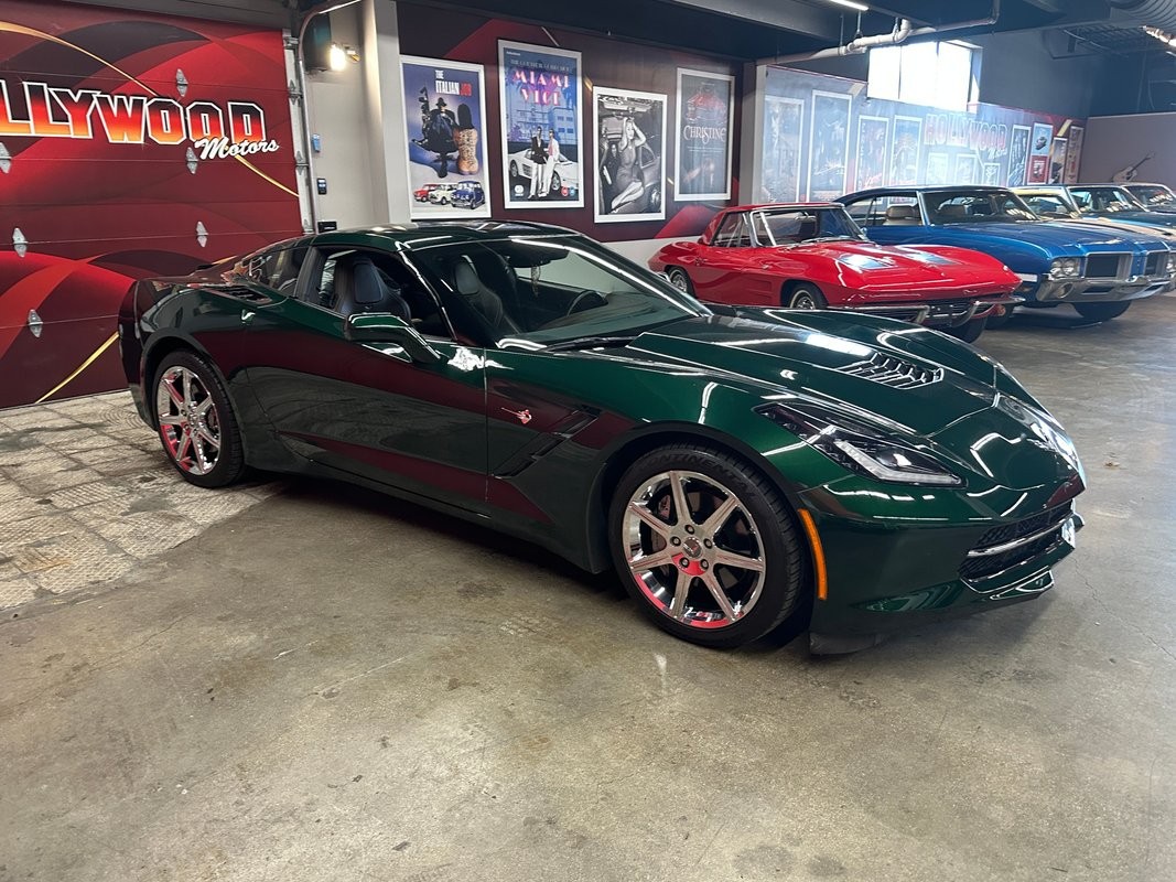 2014  Chevrolet Corvette   | C7 Corvette Photo 9