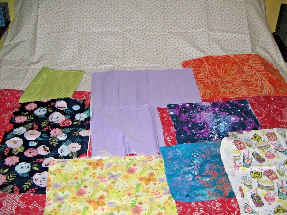 Lote de chatarra de tela púrpura cielo verde amarillo algodón y franela puntos florales mariposa Foto 3 de 4