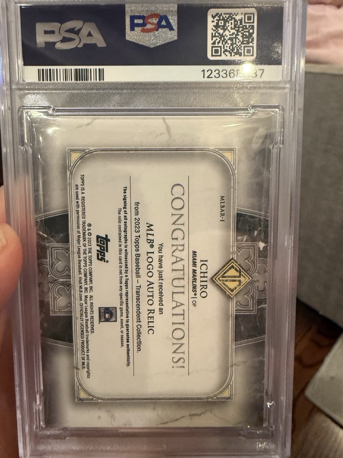 2023 topps transcendent auto logoman Ichiro 1/1 patch superfractor relic view 4