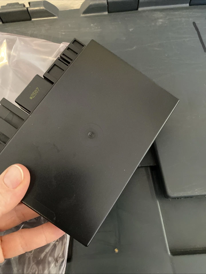 BMW X2 X5 X4 X6 3’ 4’ 5’ 7’  TRAILER TOWBAR CONTROL MODULE UNIT GENUINE 6889589 - Image 3 of 4