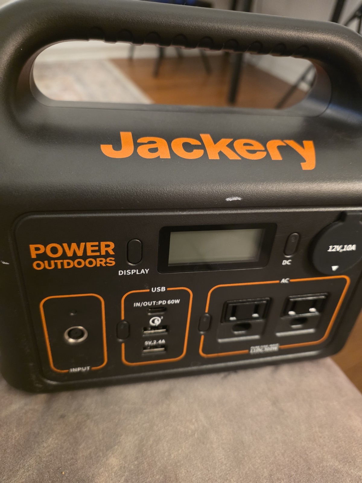 Jackery Explorer 290 Plus 300W Solar Generator
