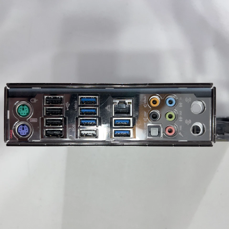 GIGABYTE GA-X99-UD4 Motherboard Intel Core i7-5930k 3.5Ghz + 24GB Viper DDR4 RAM - Image 2 of 4