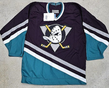 Vintage CCM Center Ice New W T Mighty Ducks NHL Jersey Fight Strap Men's Size 44