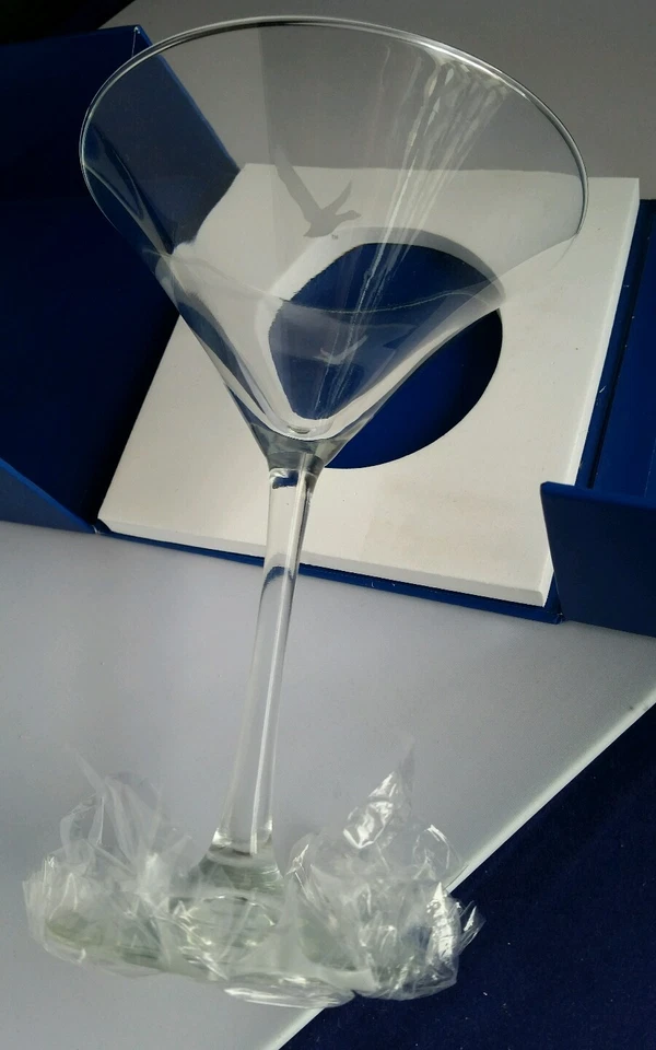 4 vasos Martini Grey Goose Collection marca grabado logotipo personalizado en caja de regalo Foto 2 de 4