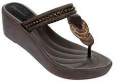 Sandalia de plataforma tribal para mujer Grendha marrón talla 7 nueva en caja