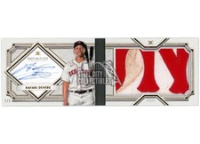 Rafael Devers 2022 Topps Definitive Game-Used Patch Auto Booklet #DAPB-RD 2/5