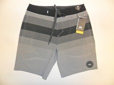 QUIKSILVER Men's Boardshorts VISTA BEACHSHORT 19 - SZPH - Size 29 - NWT